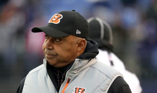 BALTIMORE, MD - DECEMBER 31: Head coach Marvin Lewis of the Cincinnati Bengals looks on against the...