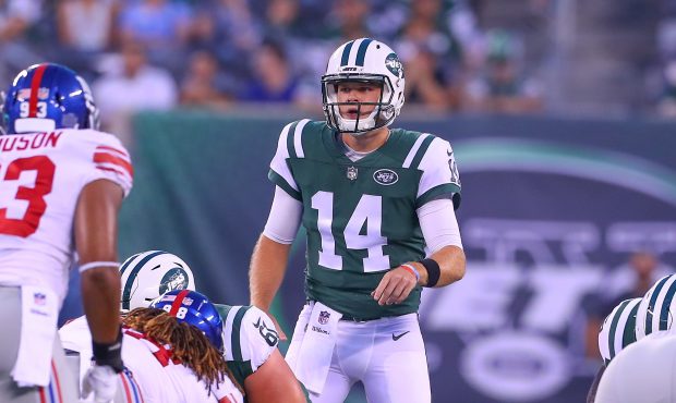 EAST RUTHERFORD, NJ - AUGUST 24:  New York Jets quarterback Sam Darnold (14) during the National Fo...