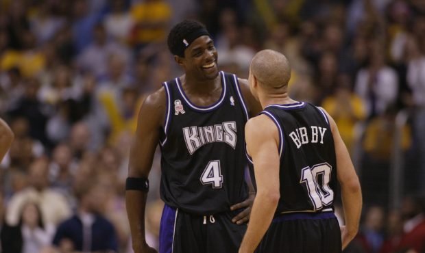 LOS ANGELES - MAY 31: Chris Webber #4 smiles with Mike Bibby #10 of the Sacramento Kings in Game si...