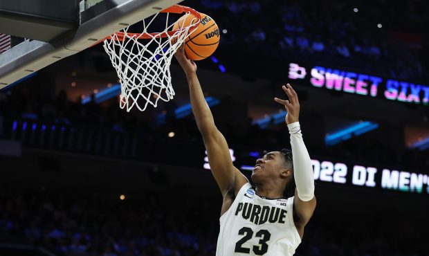 PHILADELPHIA, PENNSYLVANIA - MARCH 25: Jaden Ivey #23 of the Purdue Boilermakers jumps to dunk the ...