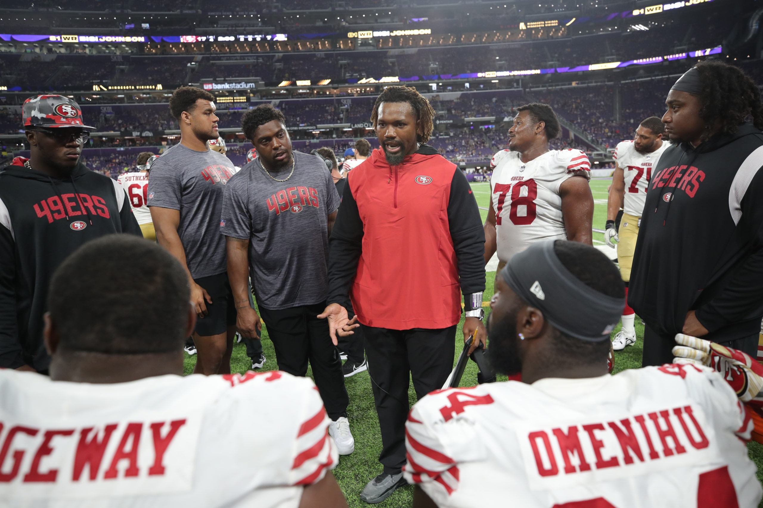 MINNEAPOLIS, MN - AUGUST 20: Assistant Defensive Line Coach Darryl Tapp of the San Francisco 49ers ...