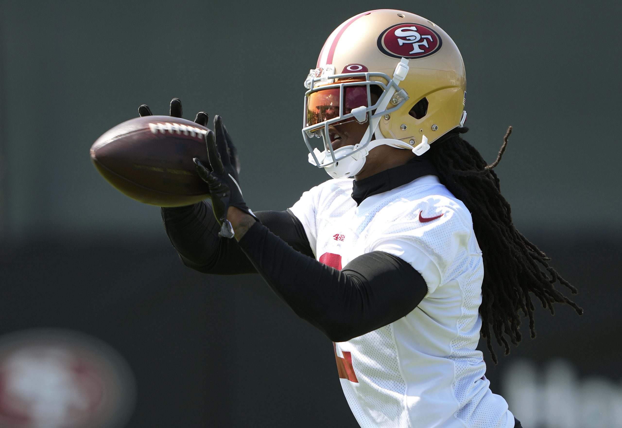 Jason Verrett #2 of the San Francisco 49ers works out during training camp at SAP Performance Facil...