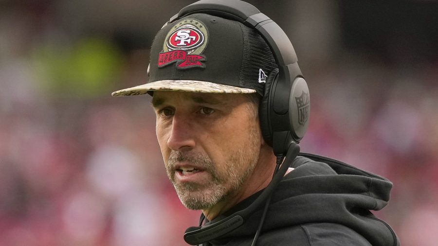 Head coach Kyle Shanahan of the San Francisco 49ers looks on from the sidelines in the first half during the game against the Arizona Cardinals at Levi's Stadium on January 08, 2023 in Santa Clara, California.