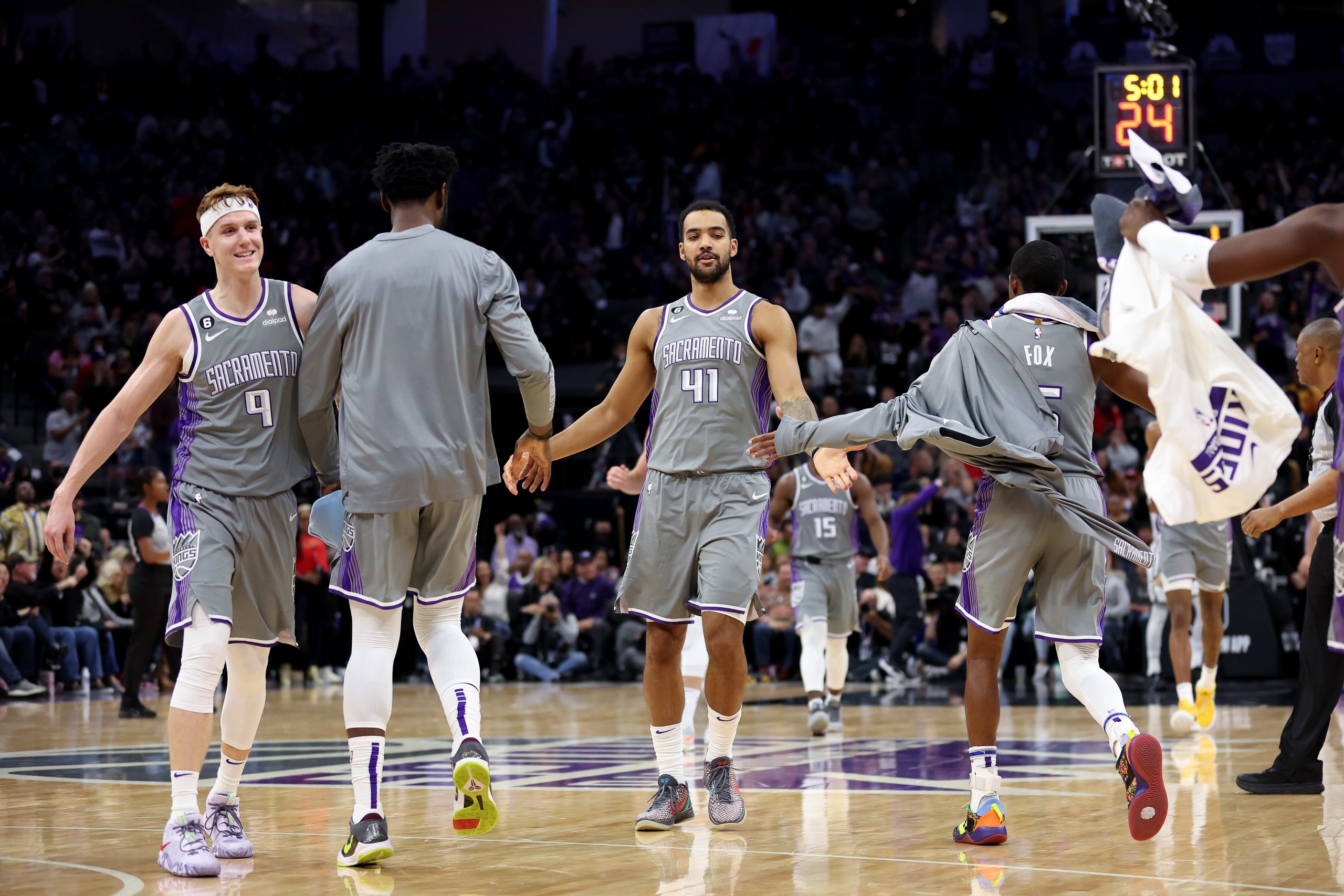 Kings beat Warriors in Sacramento Game 1 playoffs thriller