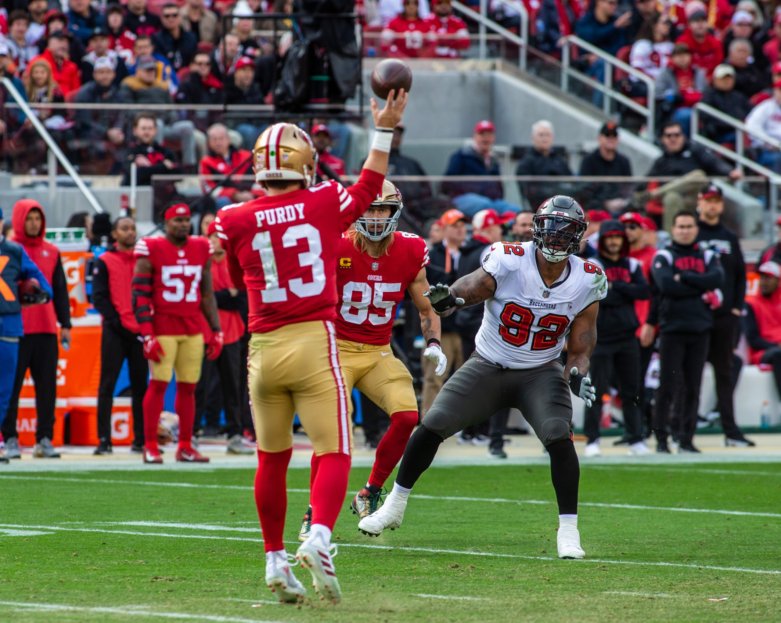 Tampa Bay Buccaneers defensive lineman William Gholston (92) deflects a pass from San Francisco 49e...