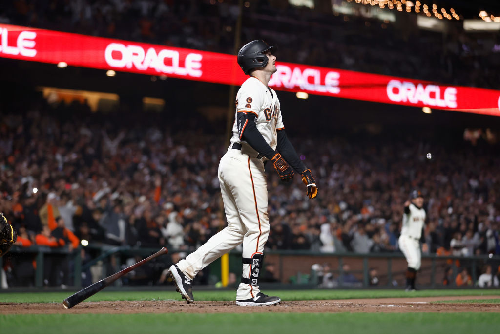 The San Francisco Giants win their first road series of the year. BEAT LA!  : r/SFGiants