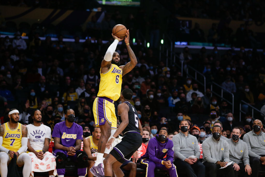 LOS ANGELES, CA - JANUARY 04: Los Angeles Lakers forward LeBron James (6) attempts a shot on Sacram...