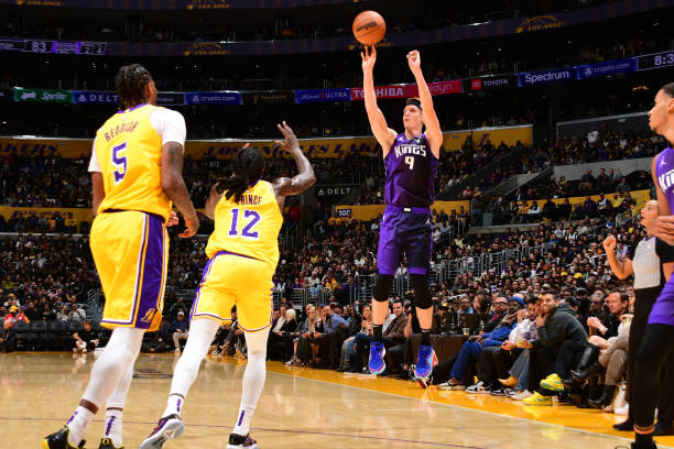LOS ANGELES, CA - NOVEMBER 15: Kevin Huerter #9 of the Sacramento Kings shoots the ball during the ...