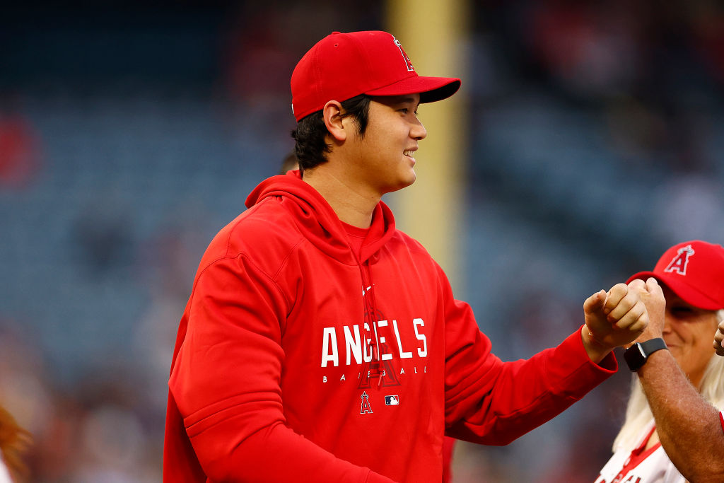 Shohei Ohtani #17 of the Los Angeles Angels before a game against the Oakland Athletics at Angel St...