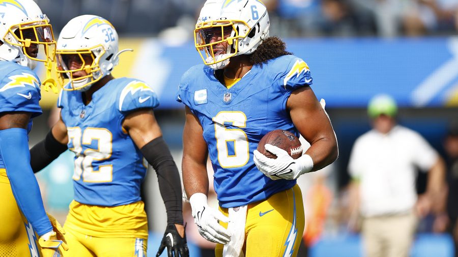 Eric Kendricks #6 of the Los Angeles Chargers at SoFi Stadium on September 10, 2023 in Inglewood, California.
