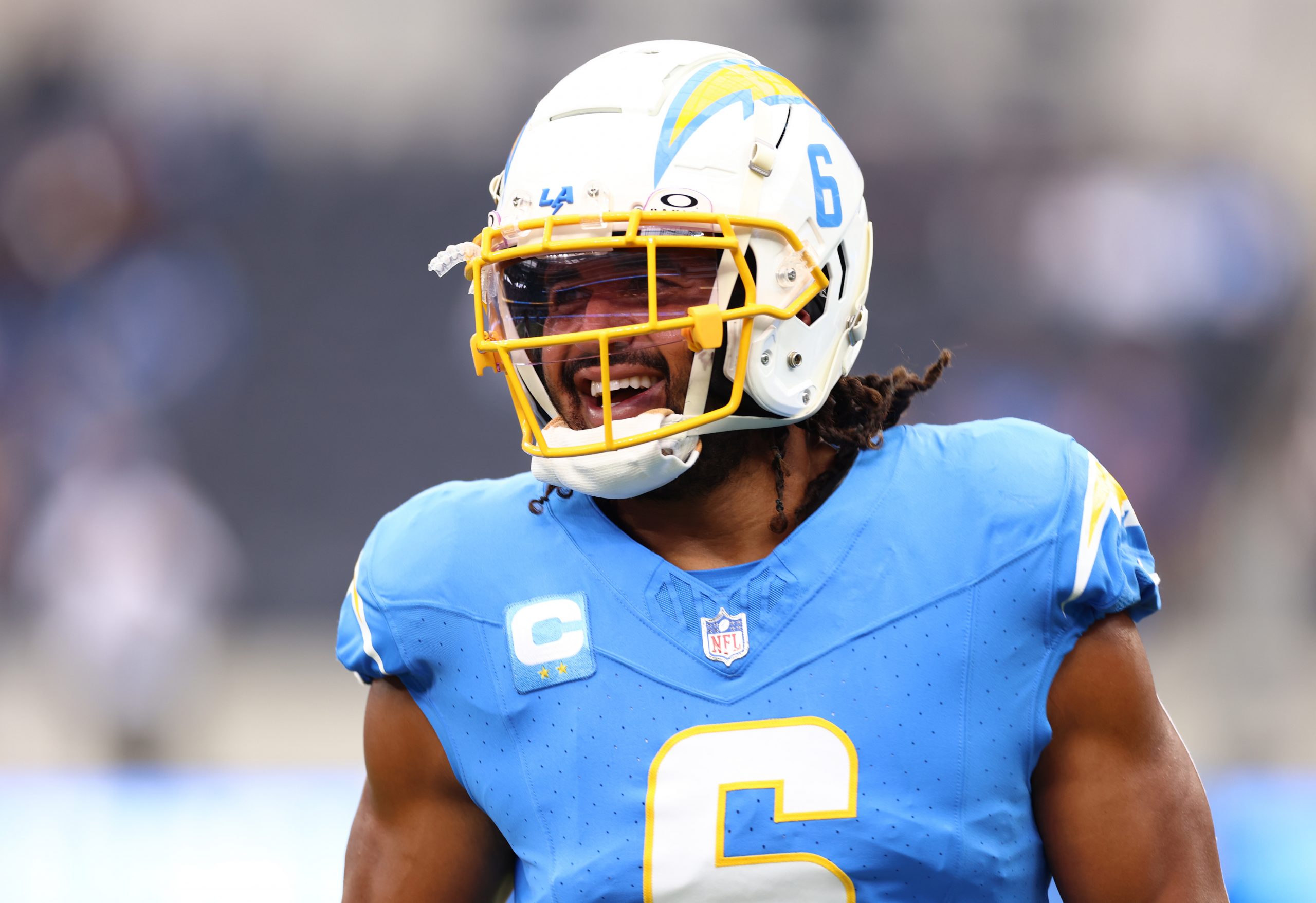 Eric Kendricks #6 of the Los Angeles Chargers warms up prior to a game against the Las Vegas Raider...