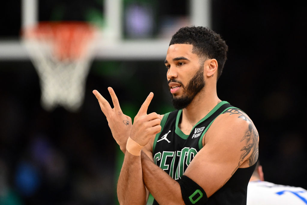 Boston Celtics aim for 11th straight win when they host Warriors