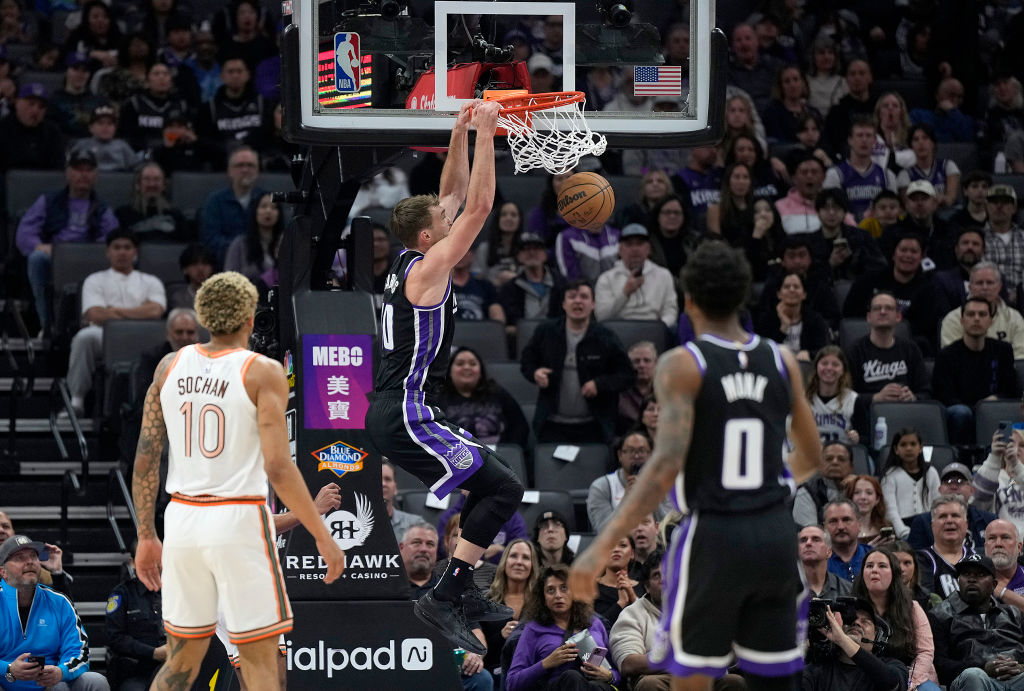 Chaos at G1C: Kings build late rally to scrape by Spurs