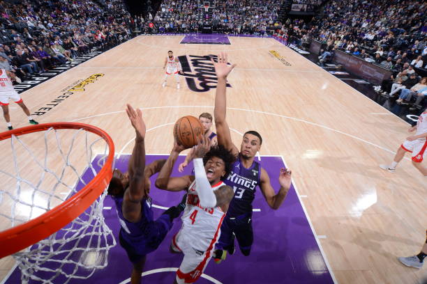 Failure to Launch: Rockets shut down Kings during second half