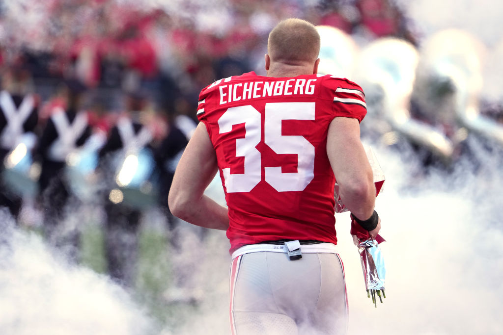 Linebacker Tommy Eichenberg #35 of the Ohio State Buckeyes takes the field before the game against ...