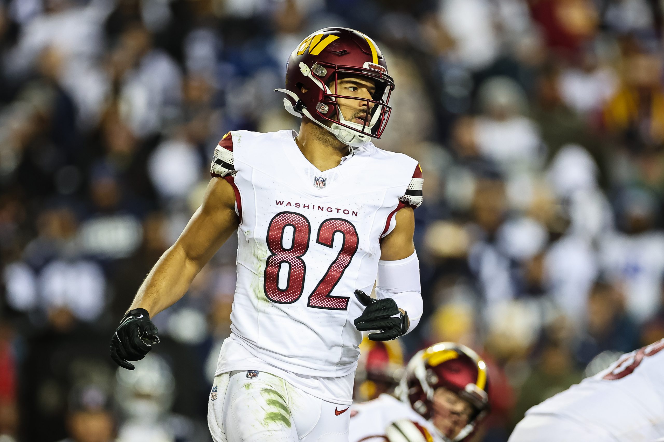 SF 49ers re-sign TE Logan Thomas