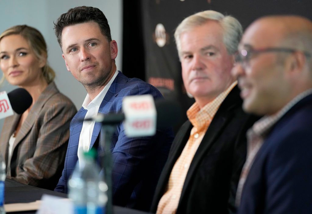 SAN FRANCISCO, CALIFORNIA - NOVEMBER 04: (L-R) Kristen Posey, Buster Posey, Greg Johnson and Presid...