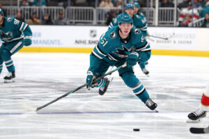 Fast-rising Sharks win 4th straight, edging Wild in overtime