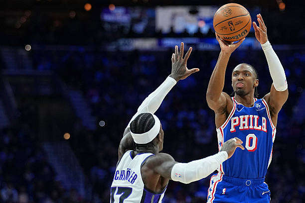 PHILADELPHIA, PENNSYLVANIA - JANUARY 29: Tyrese Maxey #0 of the Philadelphia 76ers shoots the ball ...