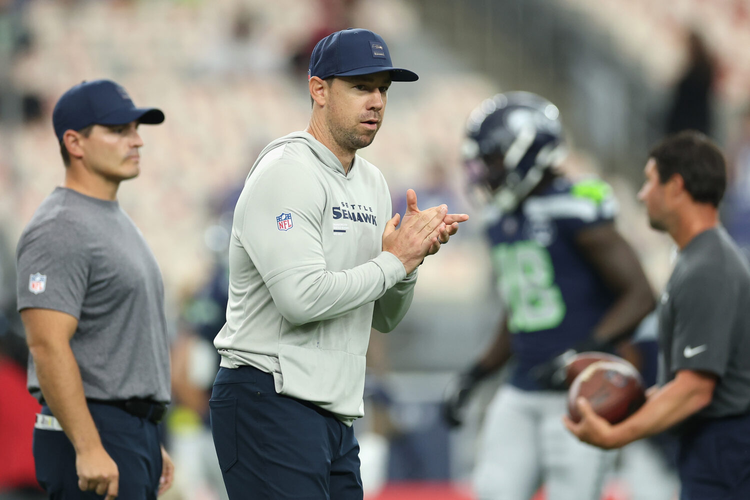 GLENDALE, ARIZONA - SEPTEMBER 25: Offensive Coordinator Klint Kubiak of the Seattle Seahawks during...