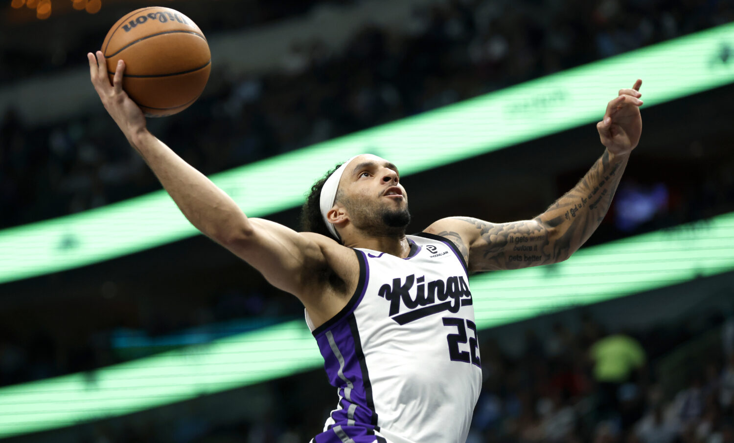 Sacramento Kings trade G Devin Carter to Atlanta Hawks