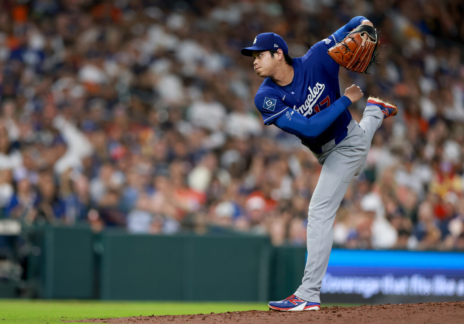 HOUSTON, TEXAS - MAY 05: Shohei Ohtani #17 of the Los Angeles Dodgers pitches during the fifth inni...