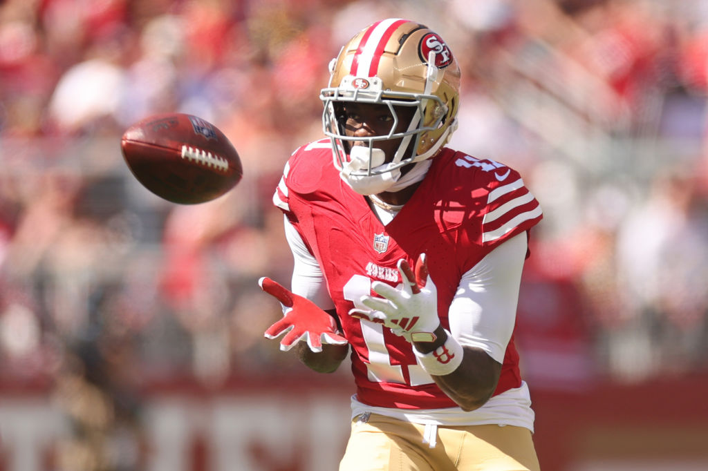 SANTA CLARA, CALIFORNIA - SEPTEMBER 29: Brandon Aiyuk #11 of the San Francisco 49ers catches a pass...