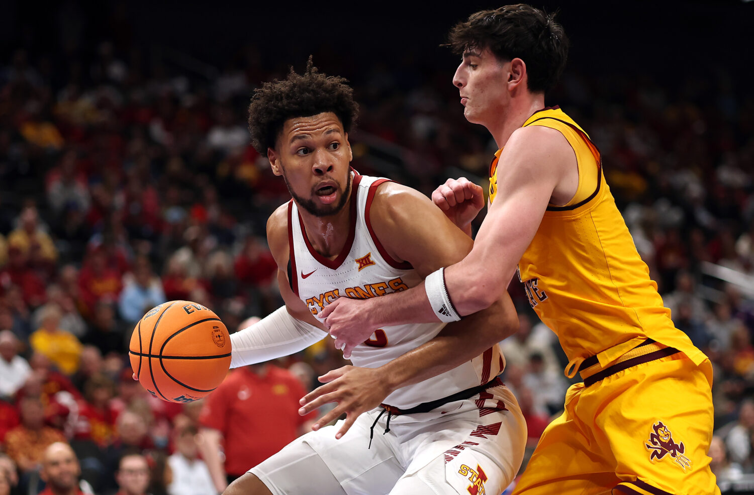 Sactown Scouting Report: Joshua Jefferson #5 of the Iowa State Cyclones controls the ball as Santia...
