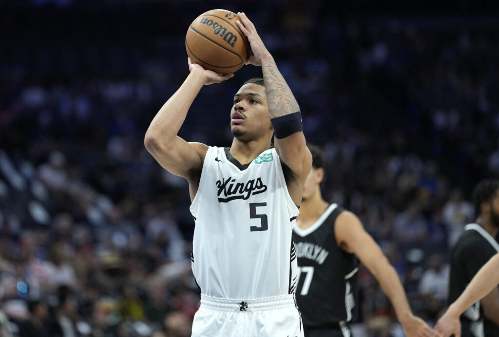SACRAMENTO, CALIFORNIA - JULY 04: Darius Acuff Jr. #5 of the Sacramento Kings shoots a technical foul shot against the Brooklyn Nets during the second half in the California Classic a NBA Summer League game at Golden 1 Center on July 04, 2026 in Sacramento, California. NOTE TO USER: User expressly acknowledges and agrees that, by downloading and or using this photograph, User is consenting to the terms and conditions of the Getty Images License Agreement. (Photo by Thearon W. Henderson/Getty Images)