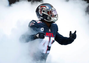 49ers acquire veteran LB Deion Jones from Saints