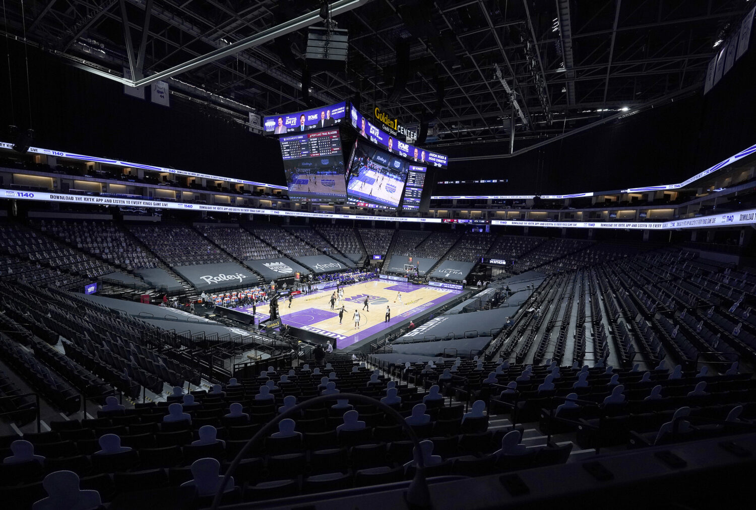SACRAMENTO, CALIFORNIA - JANUARY 09: An overview of inside the arena during an NBA basketball game ...