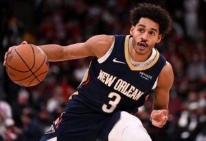 CHICAGO, ILLINOIS - DECEMBER 31: Jordan Poole #3 of the New Orleans Pelicans dribbles against the Chicago Bulls during the first half at United Center on December 31, 2025 in Chicago, Illinois. NOTE TO USER: User expressly acknowledges and agrees that, by downloading and or using this photograph, User is consenting to the terms and conditions of the Getty Images License Agreement. (Photo by Bobby Goddin/Getty Images)